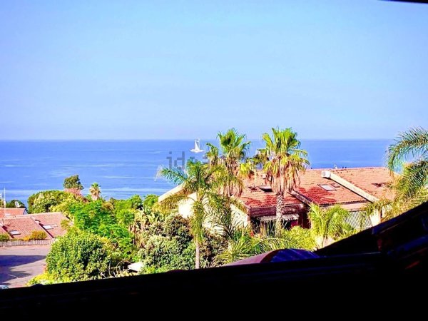 appartamento in affitto ad Acireale