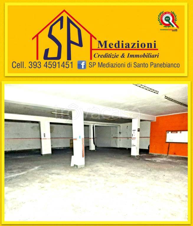 locale commerciale in affitto ad Acireale