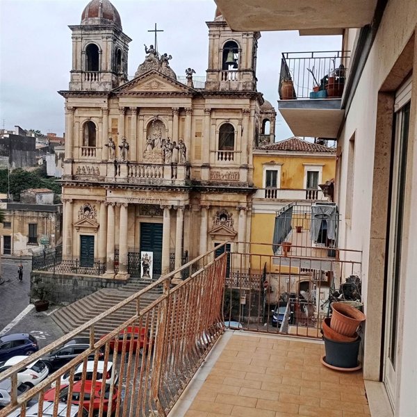 appartamento in affitto ad Acireale in zona Centro Storico