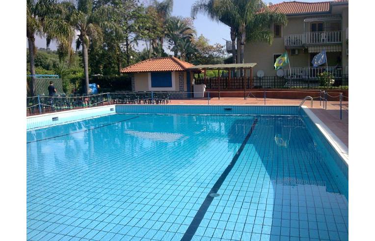 appartamento in affitto ad Acireale in zona Santa Tecla