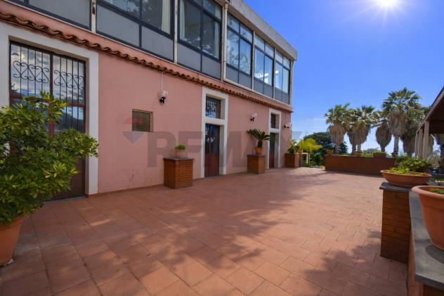 locale commerciale in affitto ad Acireale in zona Santa Tecla