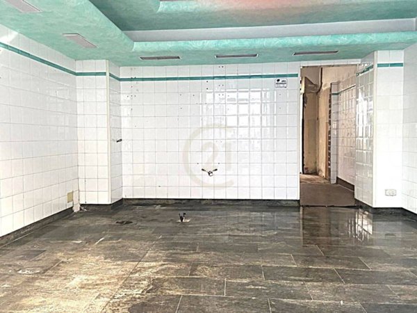 locale commerciale in affitto ad Acireale