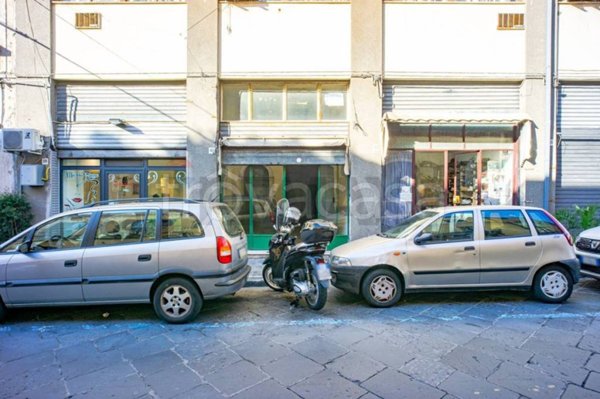 negozio in affitto ad Acireale in zona Centro Storico