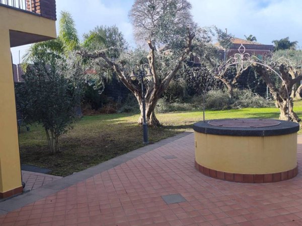 casa indipendente in affitto ad Acireale