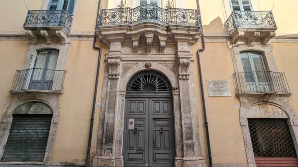 ufficio in affitto ad Acireale