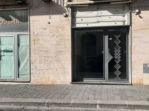 negozio in affitto ad Acireale in zona San Cosmo