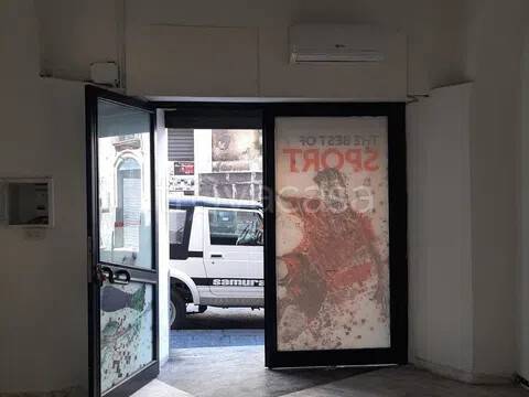negozio in affitto ad Acireale in zona Centro Storico