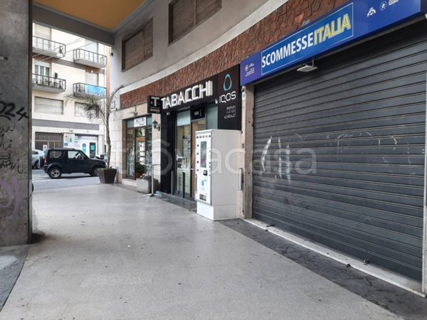 negozio in affitto ad Acireale