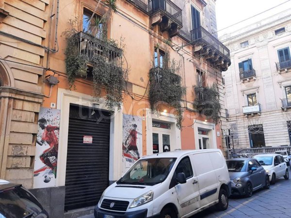 negozio in affitto ad Acireale in zona Centro Storico