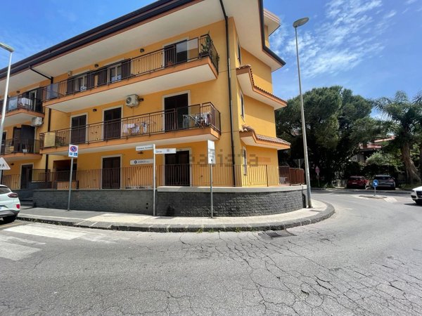 appartamento in affitto ad Acireale