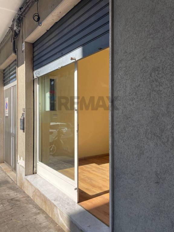 negozio in affitto ad Acireale