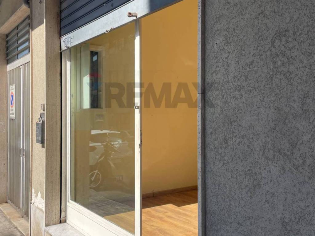 negozio in affitto ad Acireale in zona San Cosmo