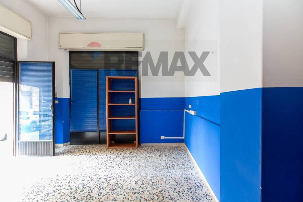 negozio in affitto ad Acireale in zona Centro Storico