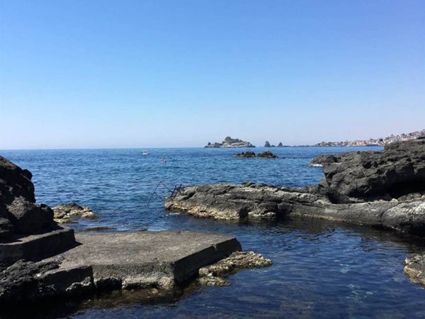 casa semindipendente in affitto ad Acireale in zona Capo Mulini