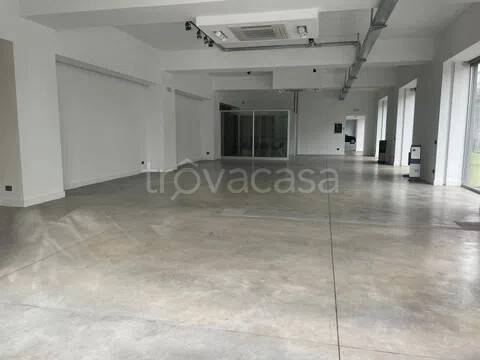 negozio in affitto ad Acireale