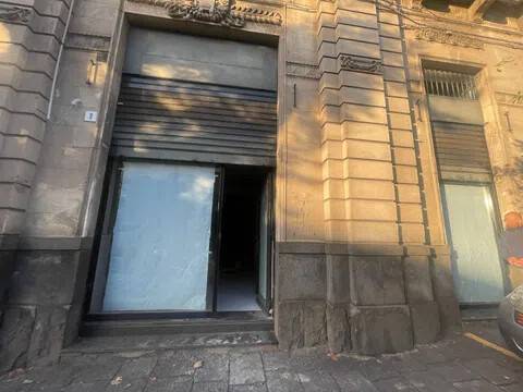 negozio in affitto ad Acireale in zona Centro Storico