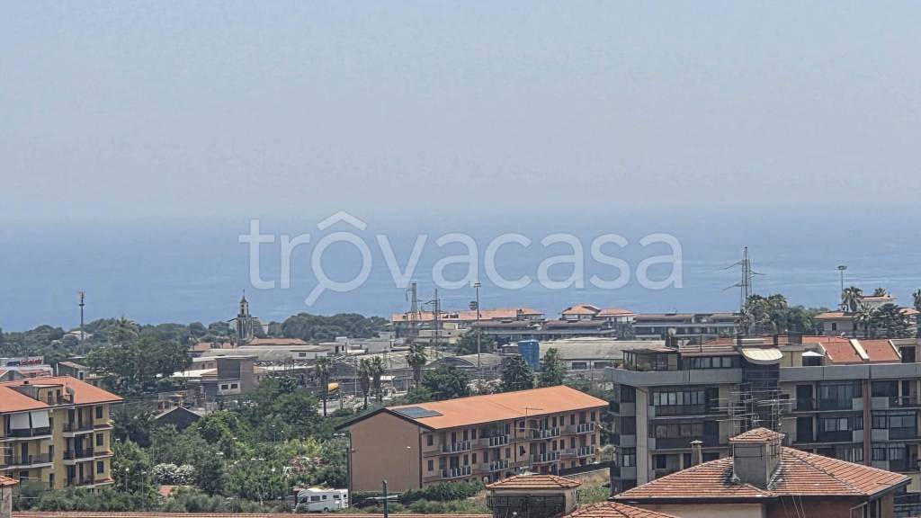 appartamento in affitto ad Acireale