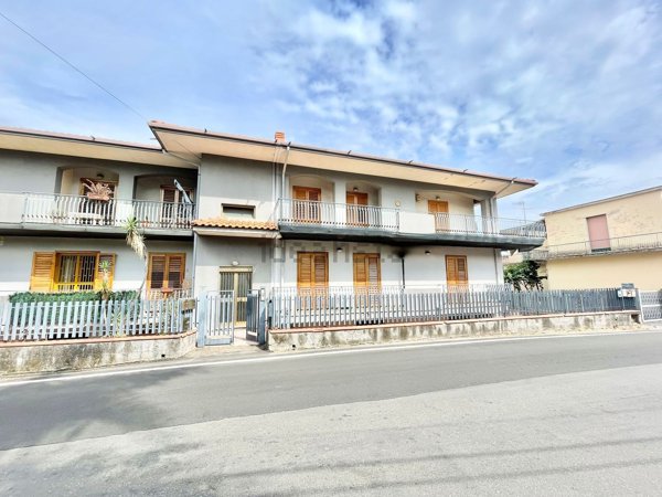 appartamento in affitto ad Acireale in zona Santa Tecla
