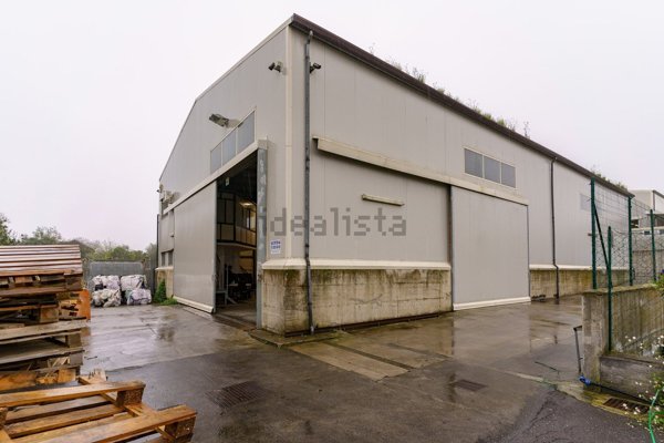 locale di sgombero in affitto ad Aci Sant'Antonio