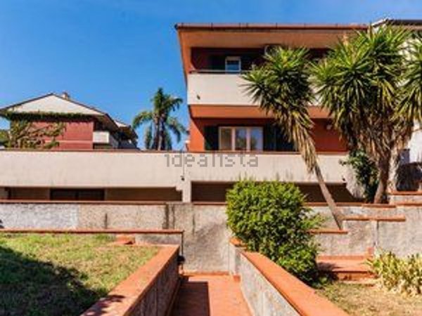 casa indipendente in affitto ad Aci Sant'Antonio