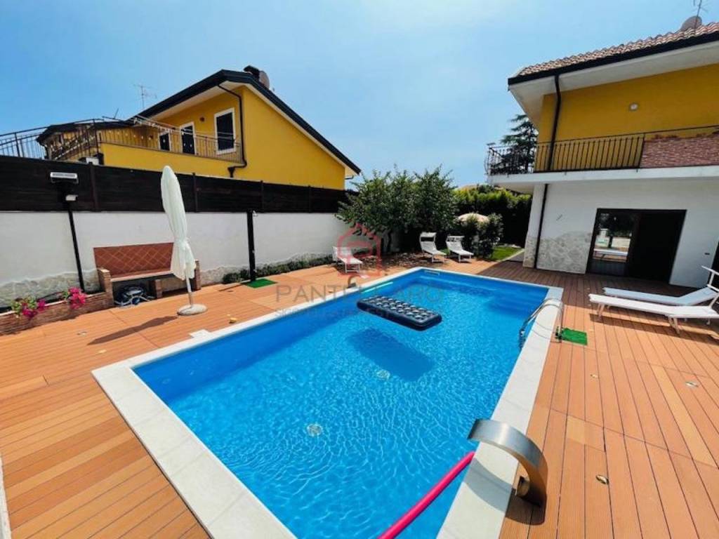 appartamento in affitto ad Aci Sant'Antonio