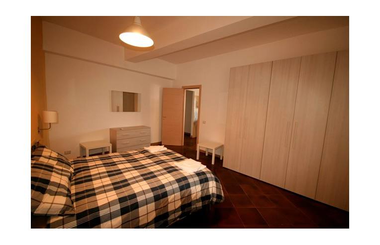 appartamento in affitto ad Aci Sant'Antonio in zona Lavinaio