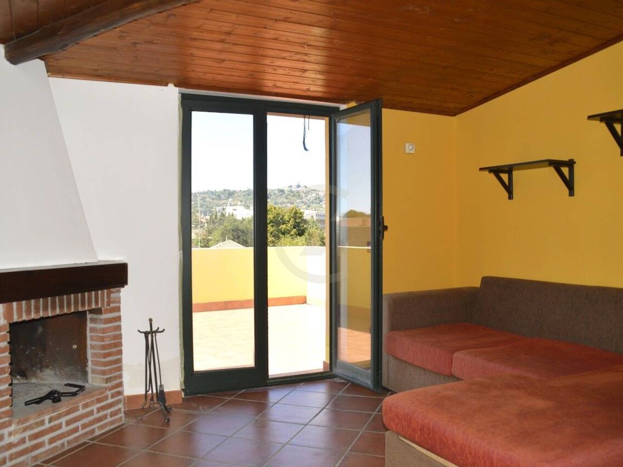 appartamento in affitto ad Aci Sant'Antonio in zona Lavina