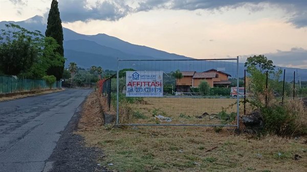 terreno in affitto ad Aci Sant'Antonio