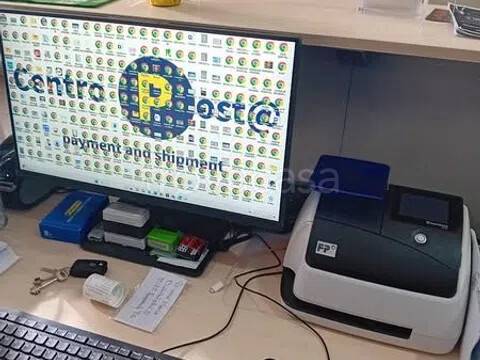 negozio in affitto ad Adrano