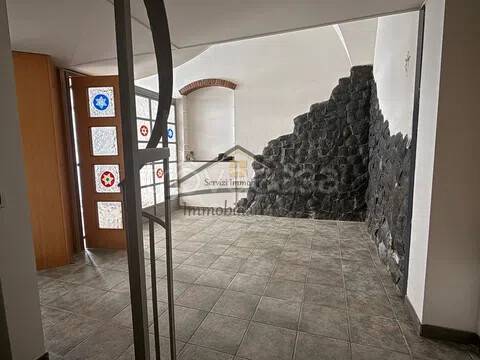 ufficio in affitto ad Adrano