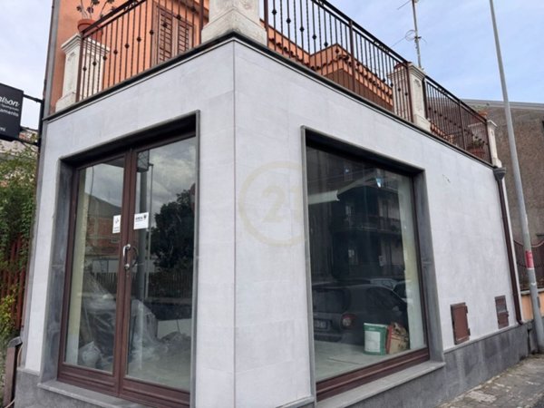 negozio in affitto a Belpasso