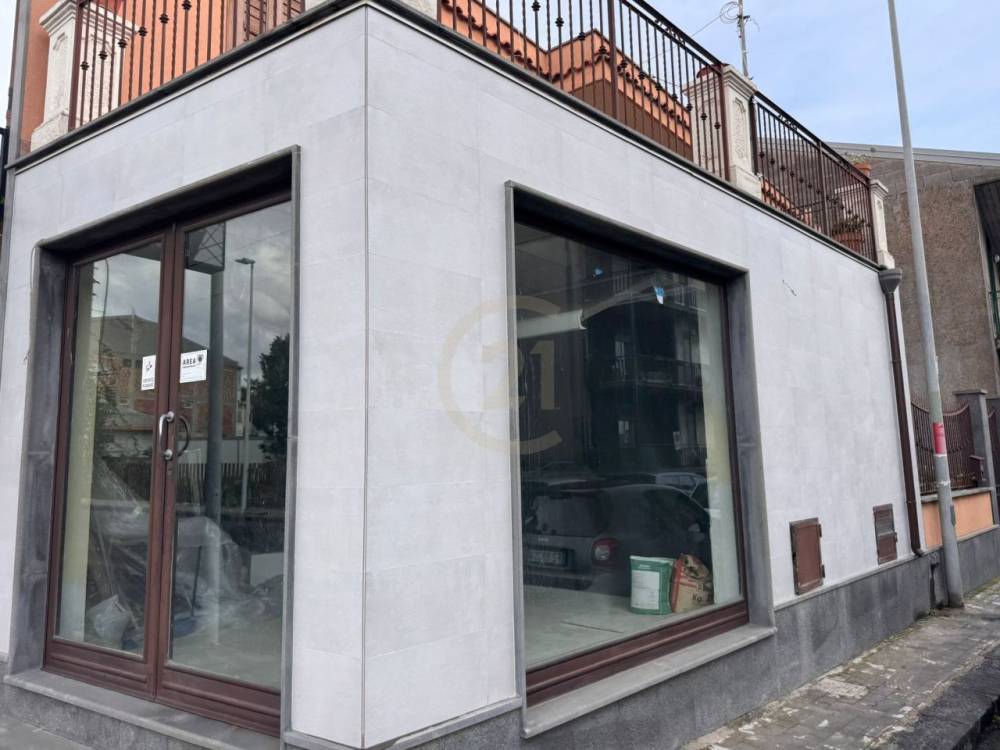 locale commerciale in affitto a Belpasso