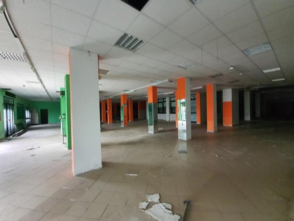 locale commerciale in affitto a Belpasso