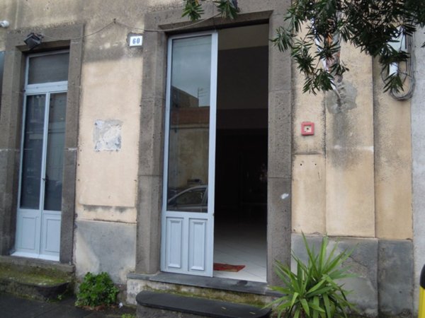 locale commerciale in affitto a Belpasso