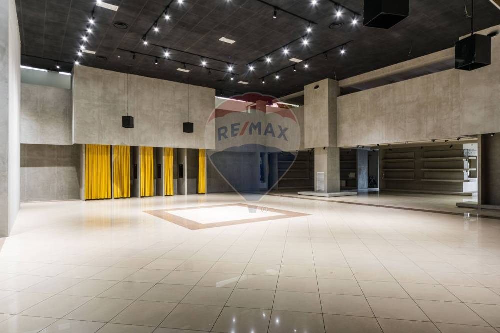 locale commerciale in affitto a Belpasso