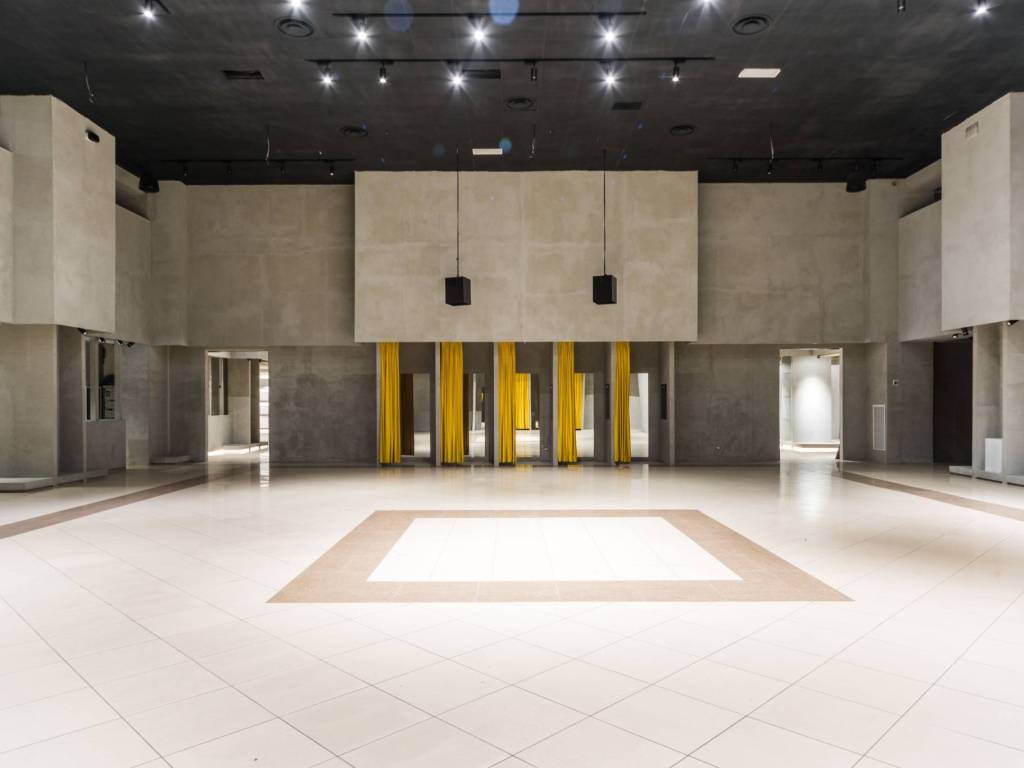 locale commerciale in affitto a Belpasso