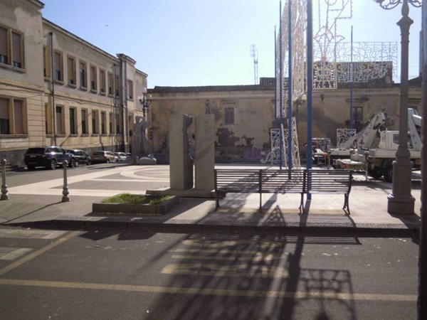 negozio in affitto a Belpasso