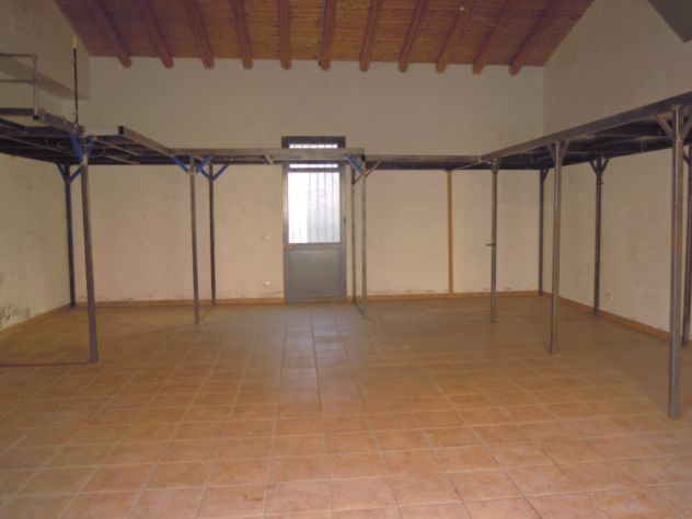 negozio in affitto a Belpasso