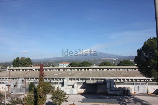 locale commerciale in affitto a Belpasso