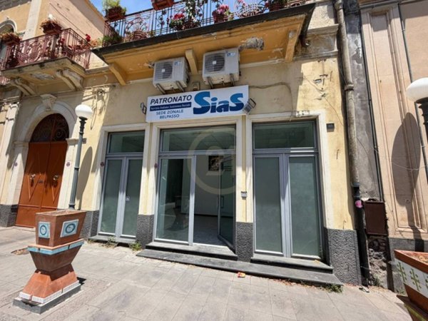 negozio in affitto a Belpasso