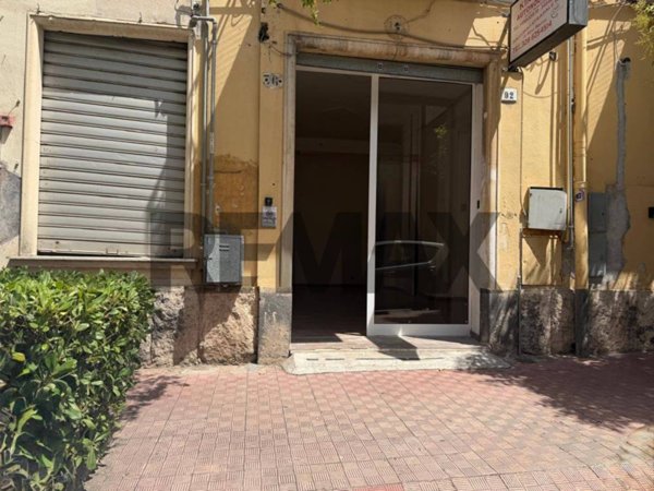 locale commerciale in affitto a Belpasso