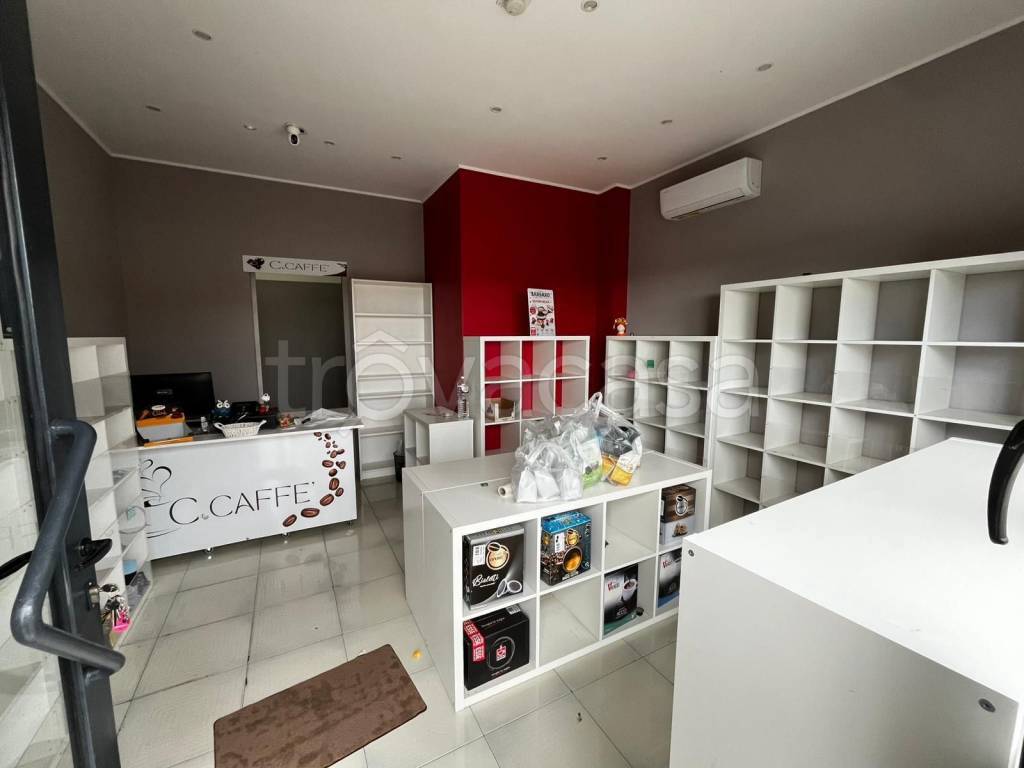 negozio in affitto a Bronte