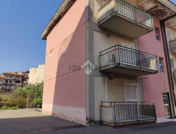 appartamento in affitto a Calatabiano