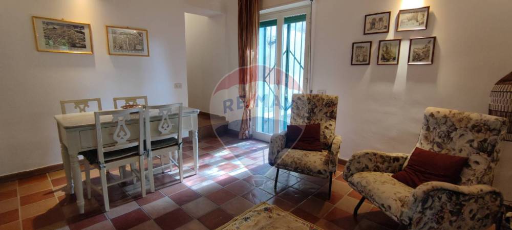 casa indipendente in affitto a Caltagirone
