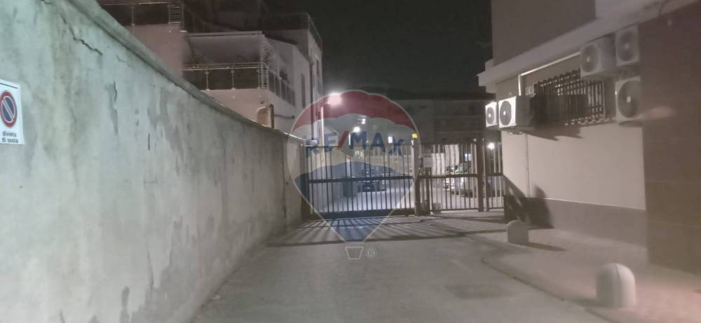 negozio in affitto a Caltagirone