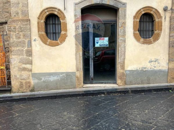 negozio in affitto a Caltagirone
