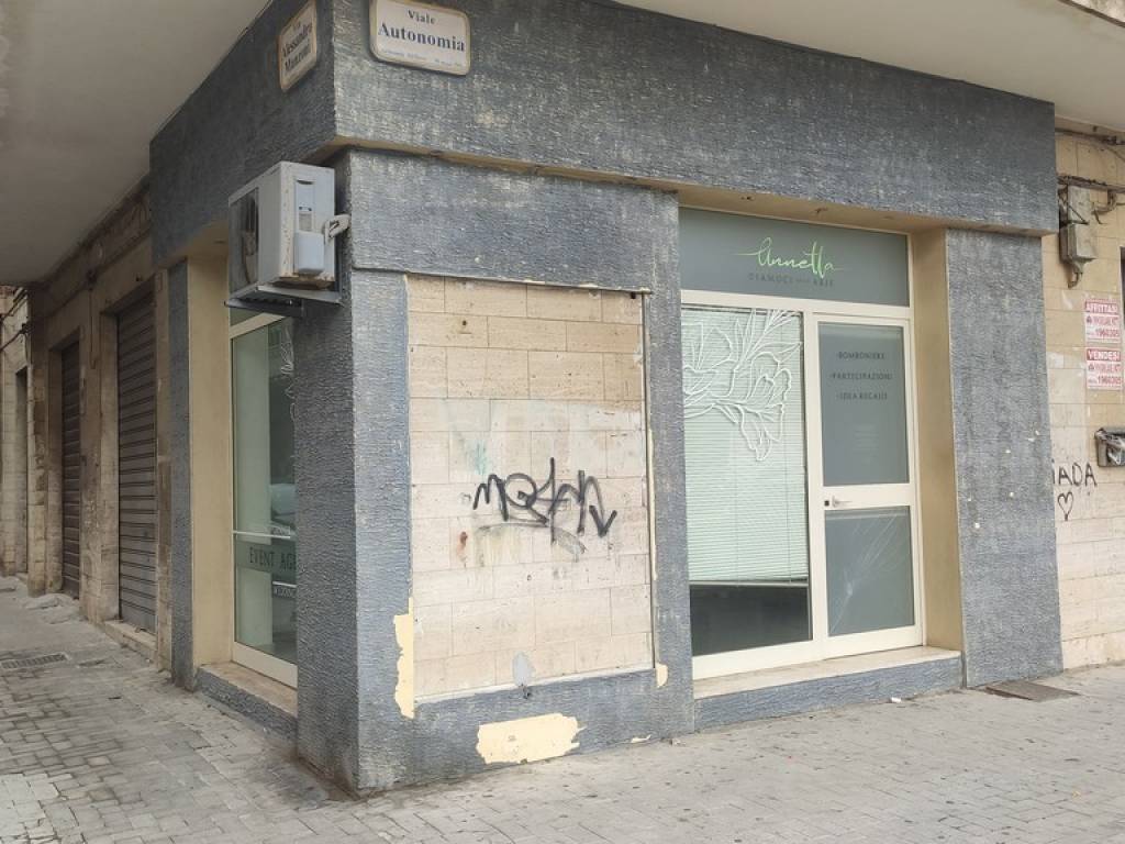 negozio in affitto a Caltagirone