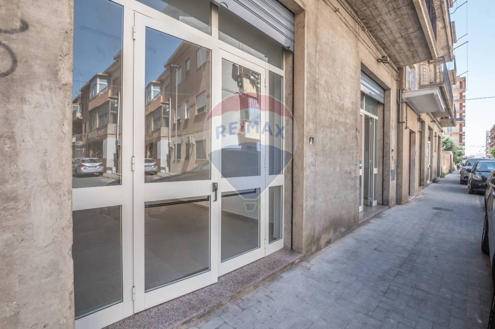 locale commerciale in affitto a Caltagirone