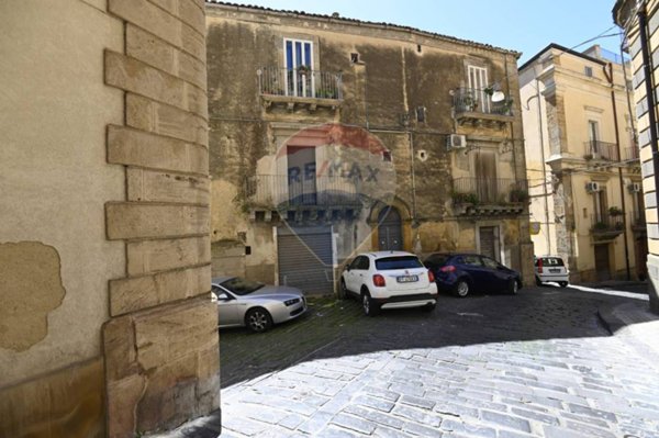 casa indipendente in affitto a Caltagirone