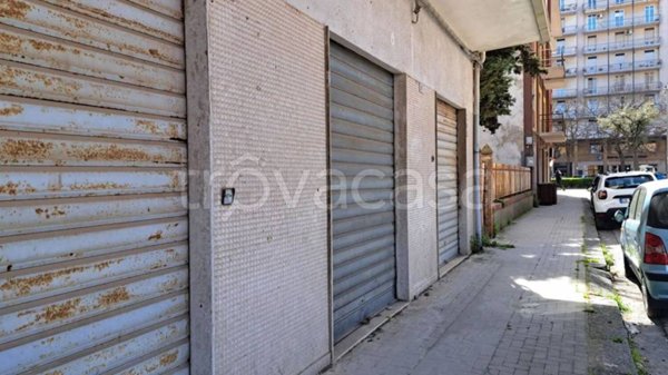negozio in affitto a Caltagirone